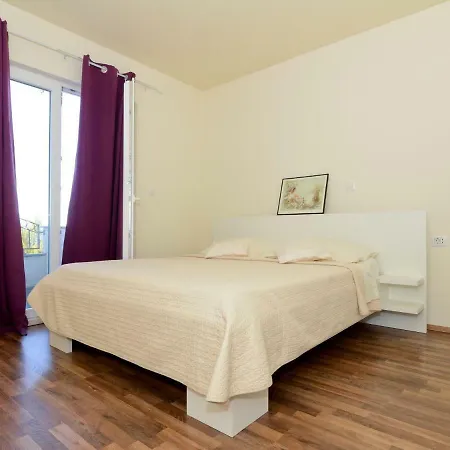 Spacious In With Terrace Apartamento *